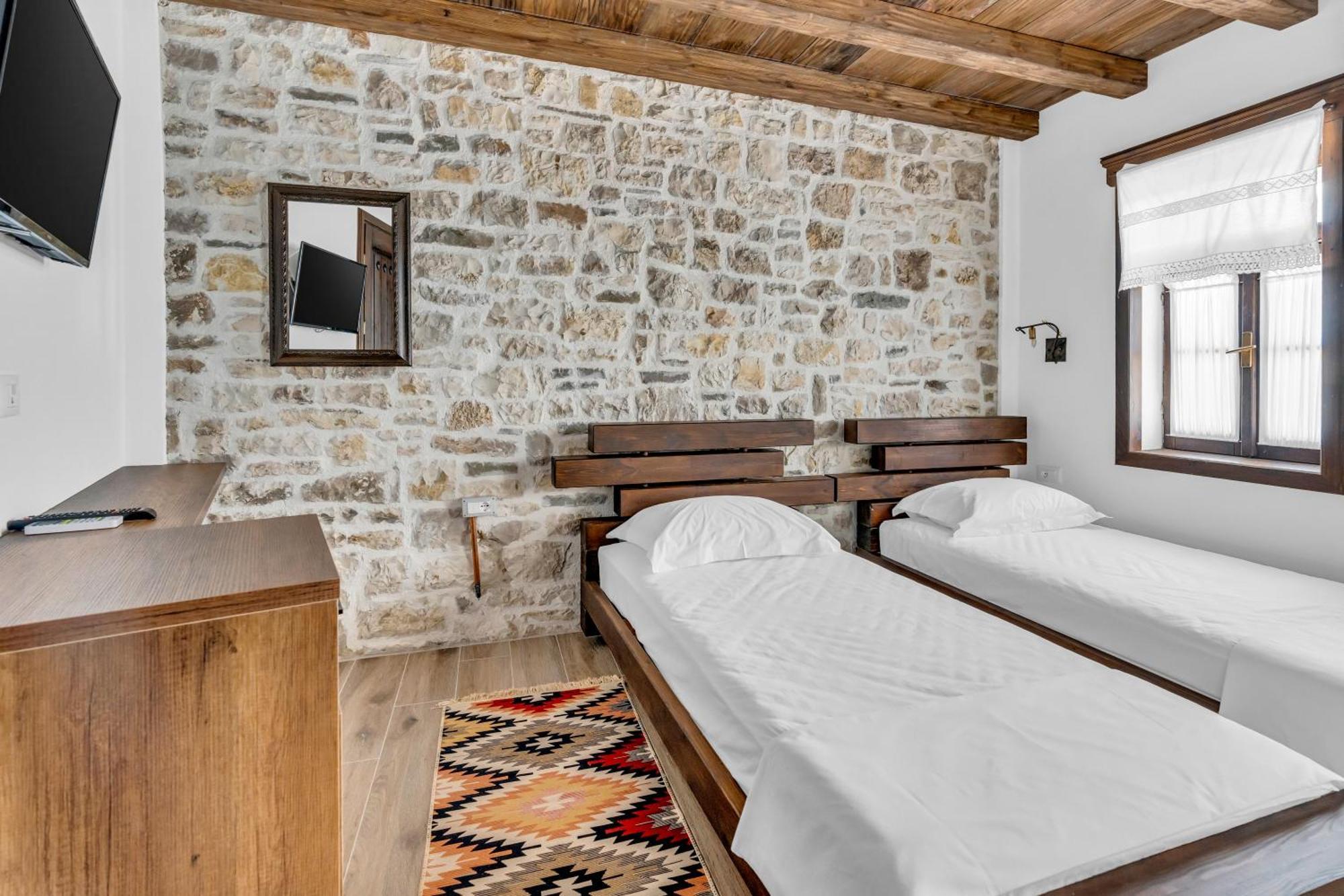 Hotel Bohem Berat Zewnętrze zdjęcie