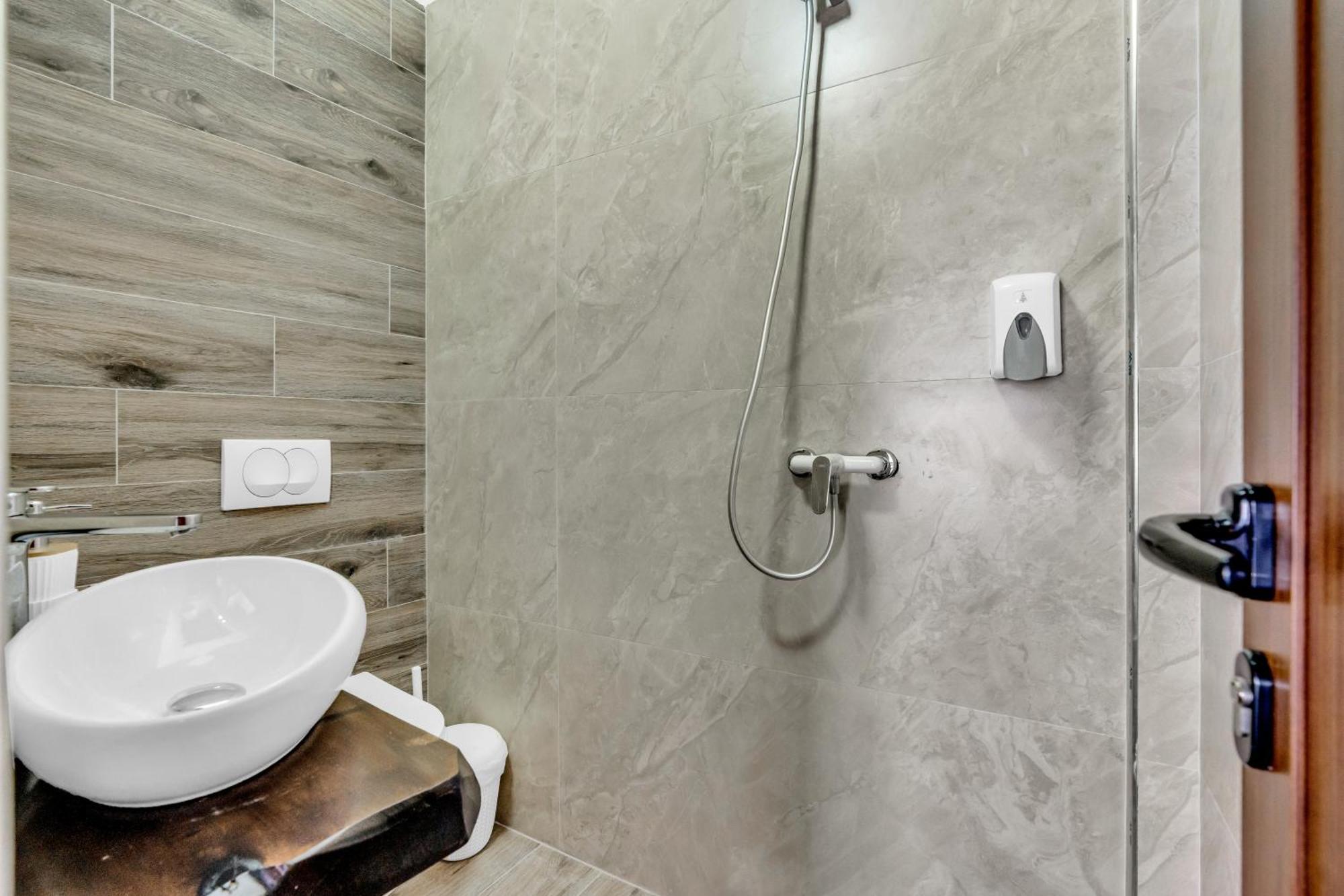 Hotel Bohem Berat Zewnętrze zdjęcie
