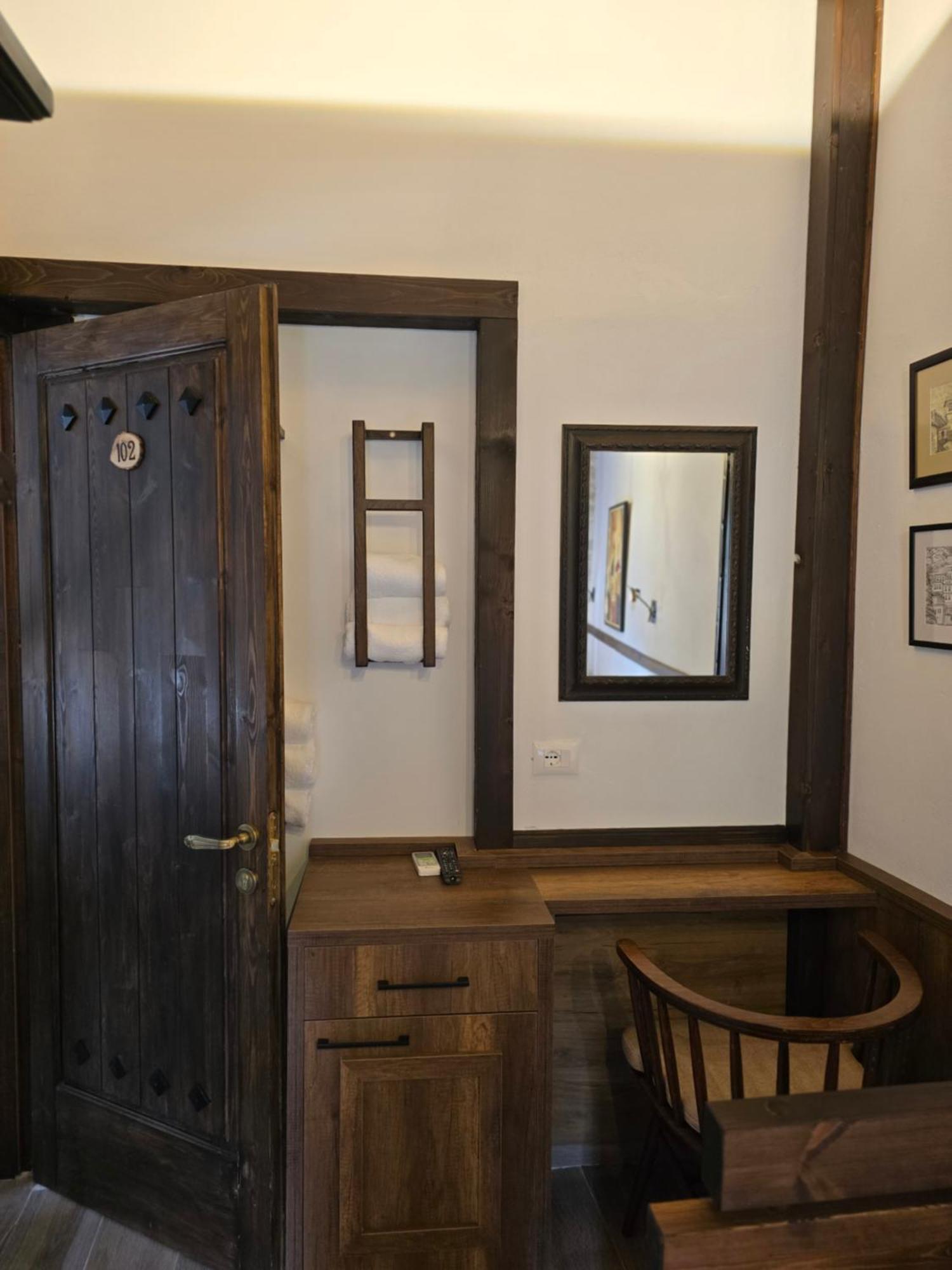 Hotel Bohem Berat Zewnętrze zdjęcie